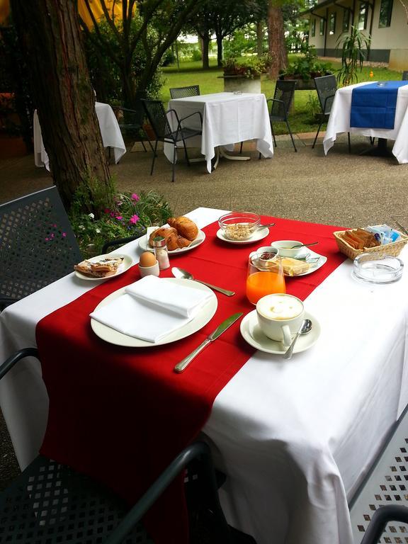 Locanda Alle Officine Buttrio エクステリア 写真